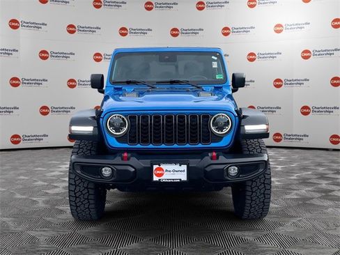 Used 2024 Jeep Gladiator Rubicon w/ Safety Group image 8