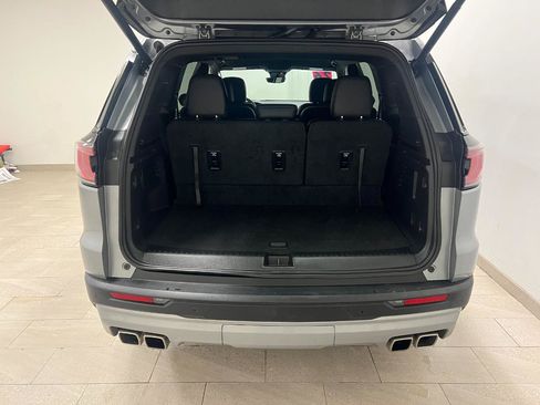 Used 2026 GMC Acadia Elevation w/ Elevation Premium Package AWD/4WD image 17
