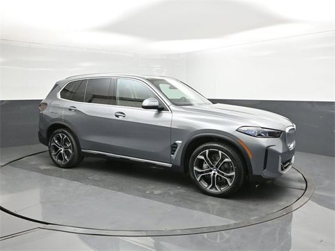 New 2026 BMW X5 sDrive40i w/ Climate Comfort Package image 17