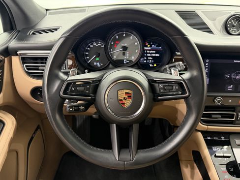 Certified 2023 Porsche Macan S AWD/4WD image 47