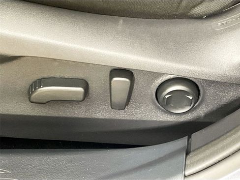 Used 2024 Subaru Outback Premium image 19