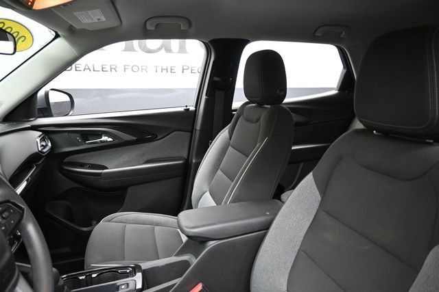 Used 2022 Chevrolet TrailBlazer LT FWD image 17