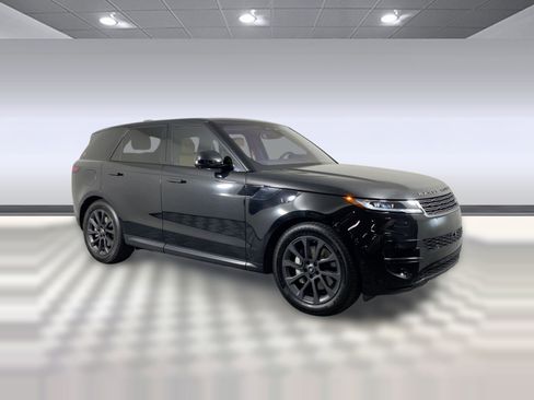 Used 2023 Land Rover Range Rover Sport SE image 6