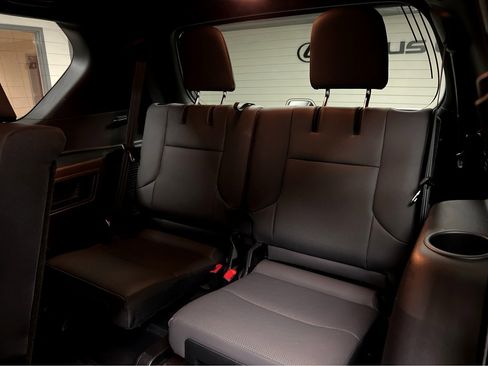 Certified 2023 Lexus GX 460 Premium w/ Premium Package image 43