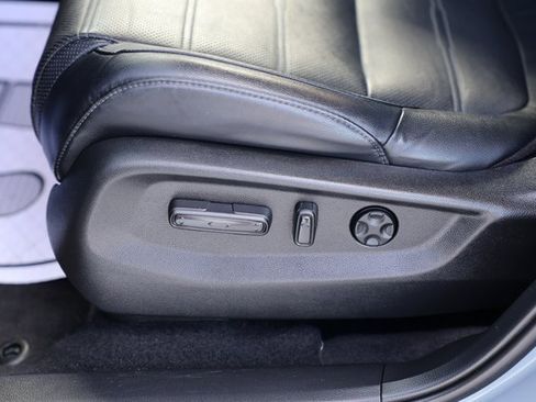 Used 2021 Honda CR-V EX-L image 17
