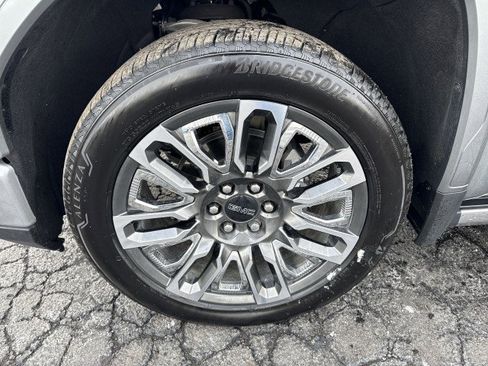 Certified 2025 GMC Sierra 1500 Denali Ultimate image 19