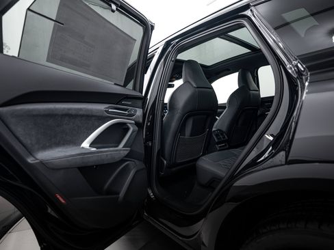 New 2025 Audi SQ5 Premium Plus image 16