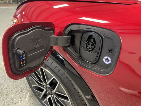 Used 2024 Ford Mustang Mach-E Premium image 32