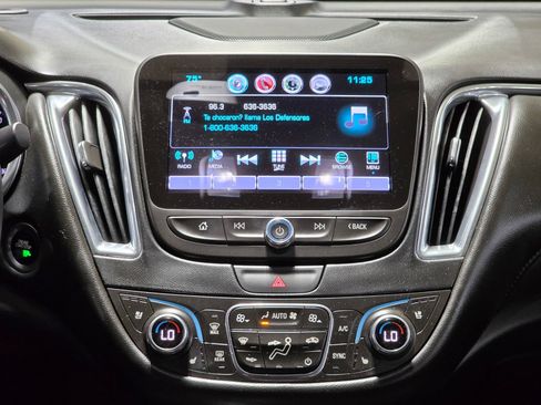 Used 2017 Chevrolet Malibu Premier w/ Premier Sun and Wheel Package FWD image 26