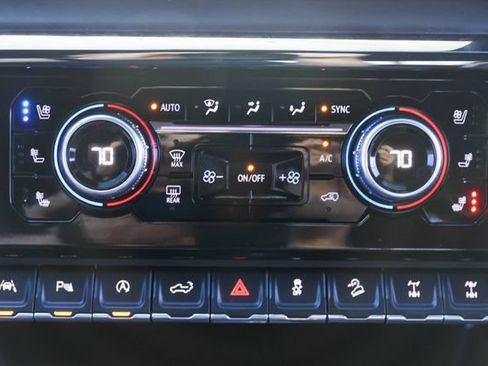 Used 2023 GMC Sierra 1500 AT4X AWD/4WD image 12
