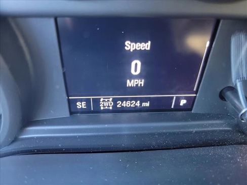 Used 2022 Chevrolet Silverado 1500 Custom image 21