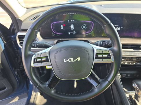 Used 2025 Kia Telluride S FWD image 10