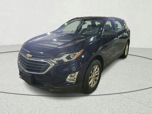 Used 2017 Chevrolet Equinox LT w/ Midnight Edition FWD image 5