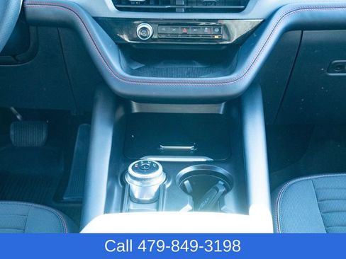 Used 2025 Ford Explorer ST-Line w/ ST-Line Street Pack image 32