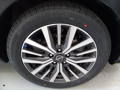 Used 2024 Nissan Kicks SV FWD image 4