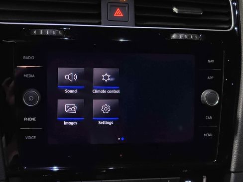 Used 2019 Volkswagen Golf R 4-Door image 42