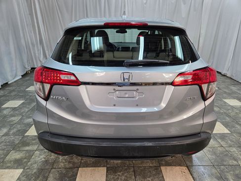 Used 2019 Honda HR-V LX image 4