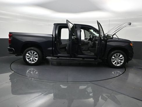 Used 2023 Chevrolet Silverado 1500 Custom RWD image 34