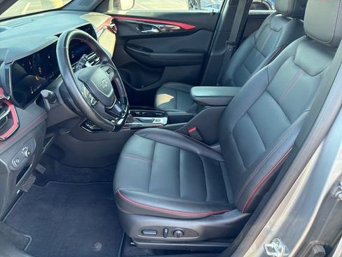 Certified 2025 Chevrolet TrailBlazer RS w/ Convenience Package AWD/4WD image 10