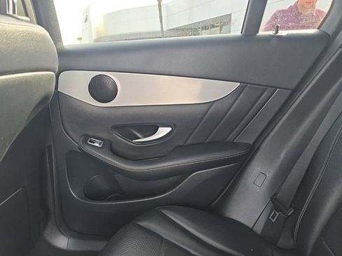Used 2022 Mercedes-Benz GLC 300 image 16