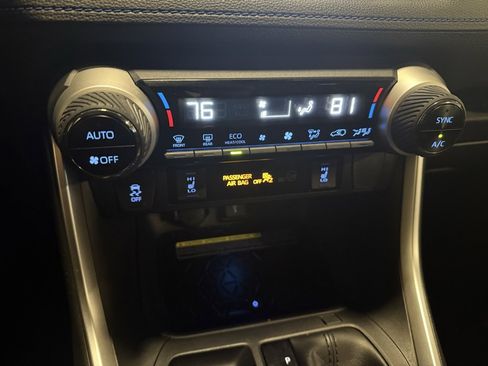 Used 2021 Toyota RAV4 XSE image 13