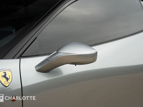 Used 2011 Ferrari 458 Italia Coupe RWD image 8