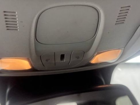 Used 2020 Jeep Renegade Limited AWD/4WD image 30