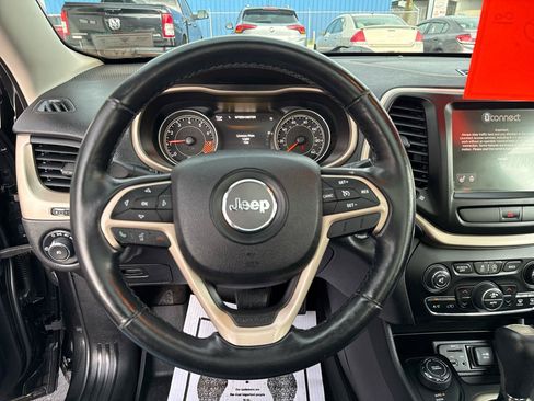 Used 2015 Jeep Cherokee Limited AWD/4WD image 13