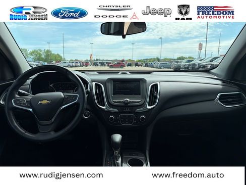 Used 2022 Chevrolet Equinox LT AWD/4WD image 12