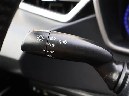 Used 2022 Toyota Corolla LE w/ Premium Interior Package FWD image 15