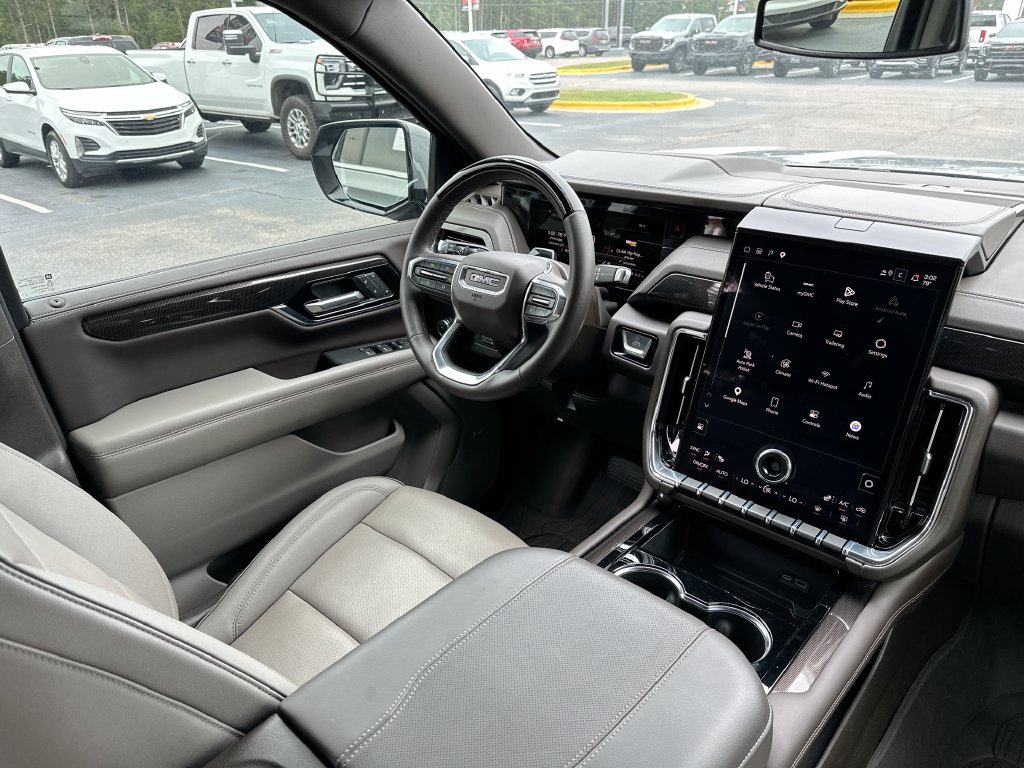 Used 2025 GMC Yukon XL Elevation RWD image 19
