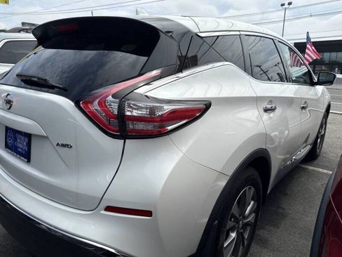 Used 2017 Nissan Murano S w/ Navigation Package image 2