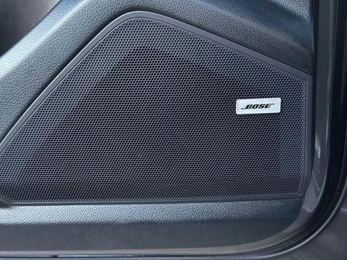 Used 2020 Porsche Cayenne S w/ Premium Package image 27