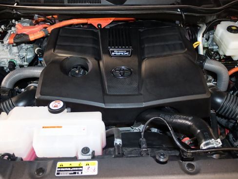 Used 2023 Toyota Tundra Capstone image 6