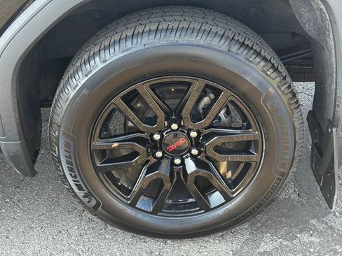 Used 2022 GMC Sierra 1500 Elevation w/ Elevation Premium Package RWD image 11