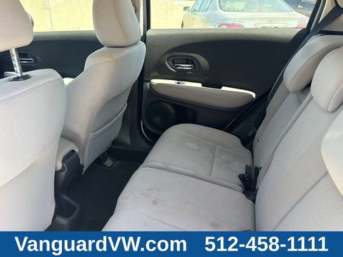 Used 2019 Honda HR-V LX image 29