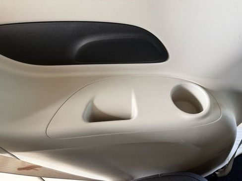 Used 2018 Chrysler Pacifica Touring Plus image 21