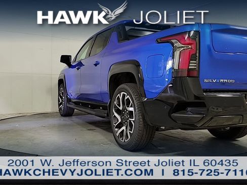 New 2025 Chevrolet Silverado EV RST AWD/4WD image 6