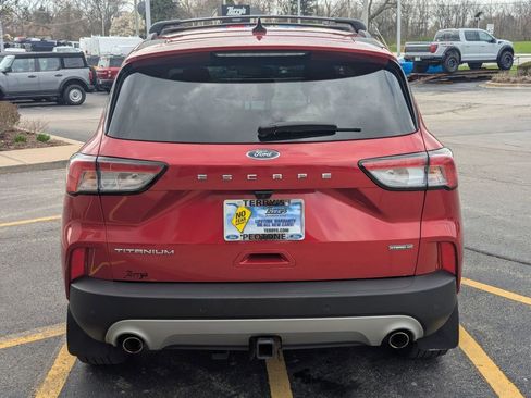 Used 2022 Ford Escape Titanium w/ Class II Trailer Tow Package AWD/4WD image 4