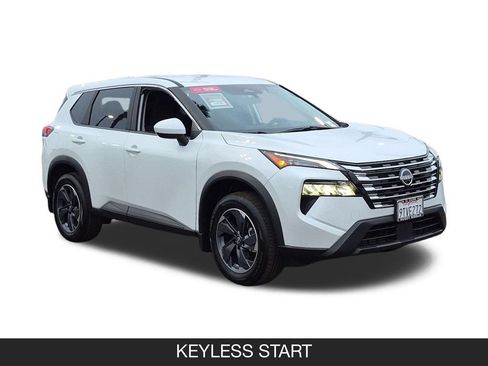 Certified 2026 Nissan Rogue SV FWD image 2