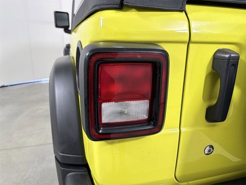 Used 2023 Jeep Wrangler Sport image 18