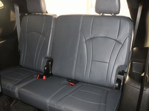 Used 2023 Buick Enclave Essence w/ Experience Buick Package image 19