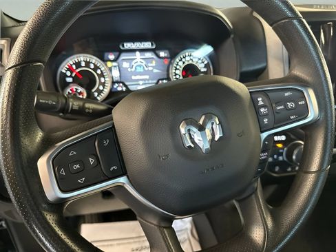 Used 2025 RAM 1500 Warlock AWD/4WD image 31