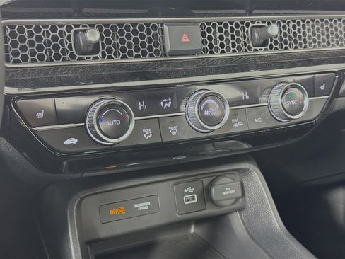 Certified 2024 Honda Civic EX image 15