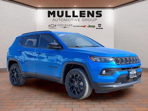New 2026 Jeep Compass Latitude image 3