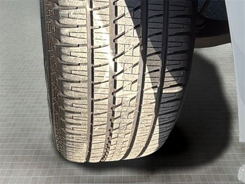 Certified 2019 RAM 1500 Limited image 11