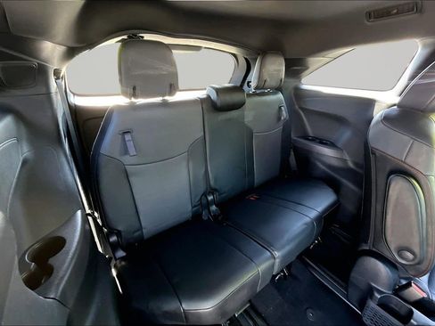 Used 2021 Toyota Sienna XSE w/ XSE Plus Package FWD image 20