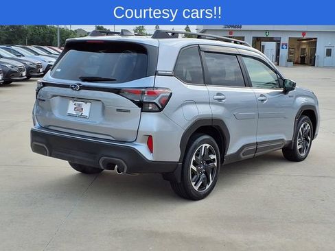 Certified 2025 Subaru Forester Limited w/ Popular Package AWD/4WD image 4