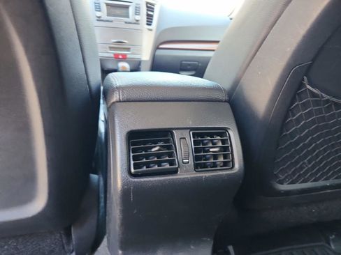 Used 2014 Subaru Outback 2.5i Limited image 24