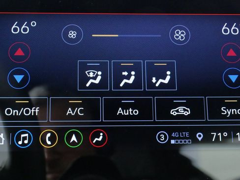 Used 2021 Chevrolet Corvette Stingray w/ Z51 Performance Package image 67